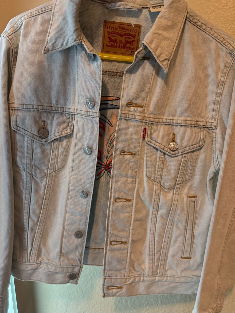 Levi's Light Blue Denim Trucker Jacket - Picture 6 of 7